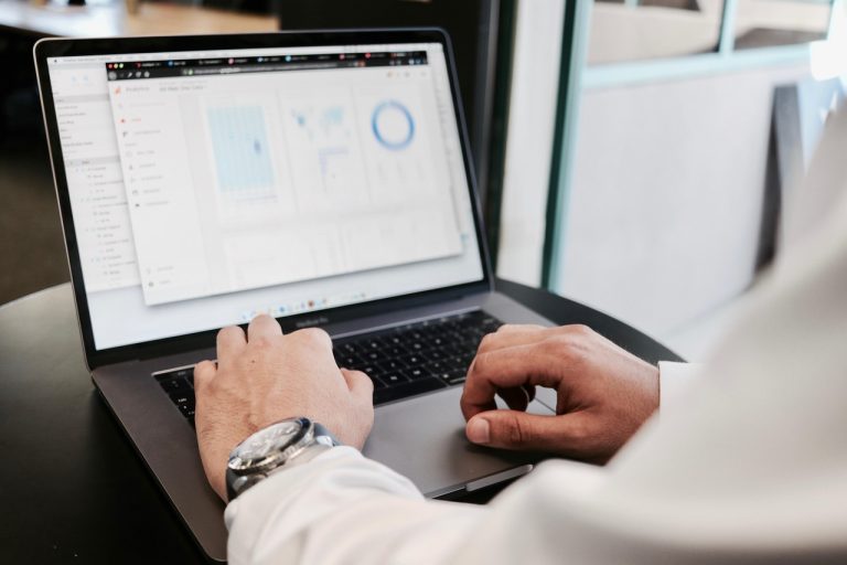 ¿Cómo integrar HubSpot con B2Chat?