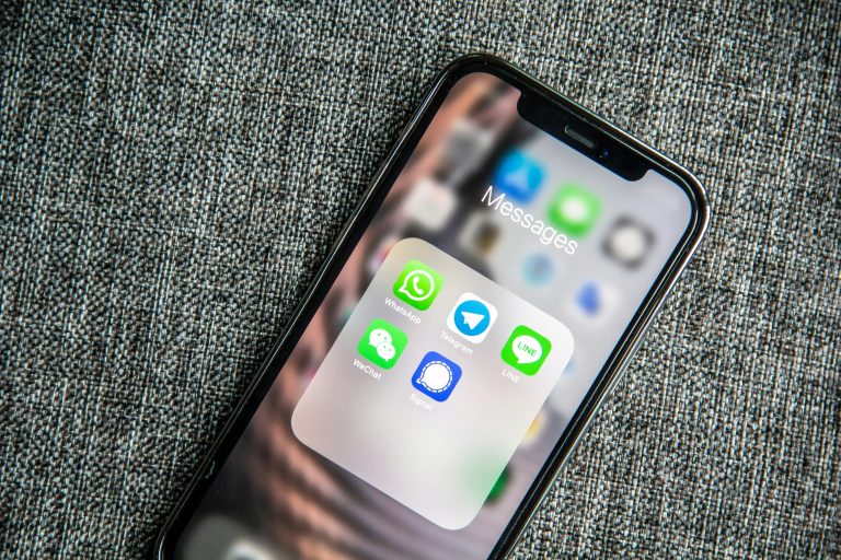 Chat multicanal y multiagente: la solución que transforma la atención al cliente en empresas en crecimiento